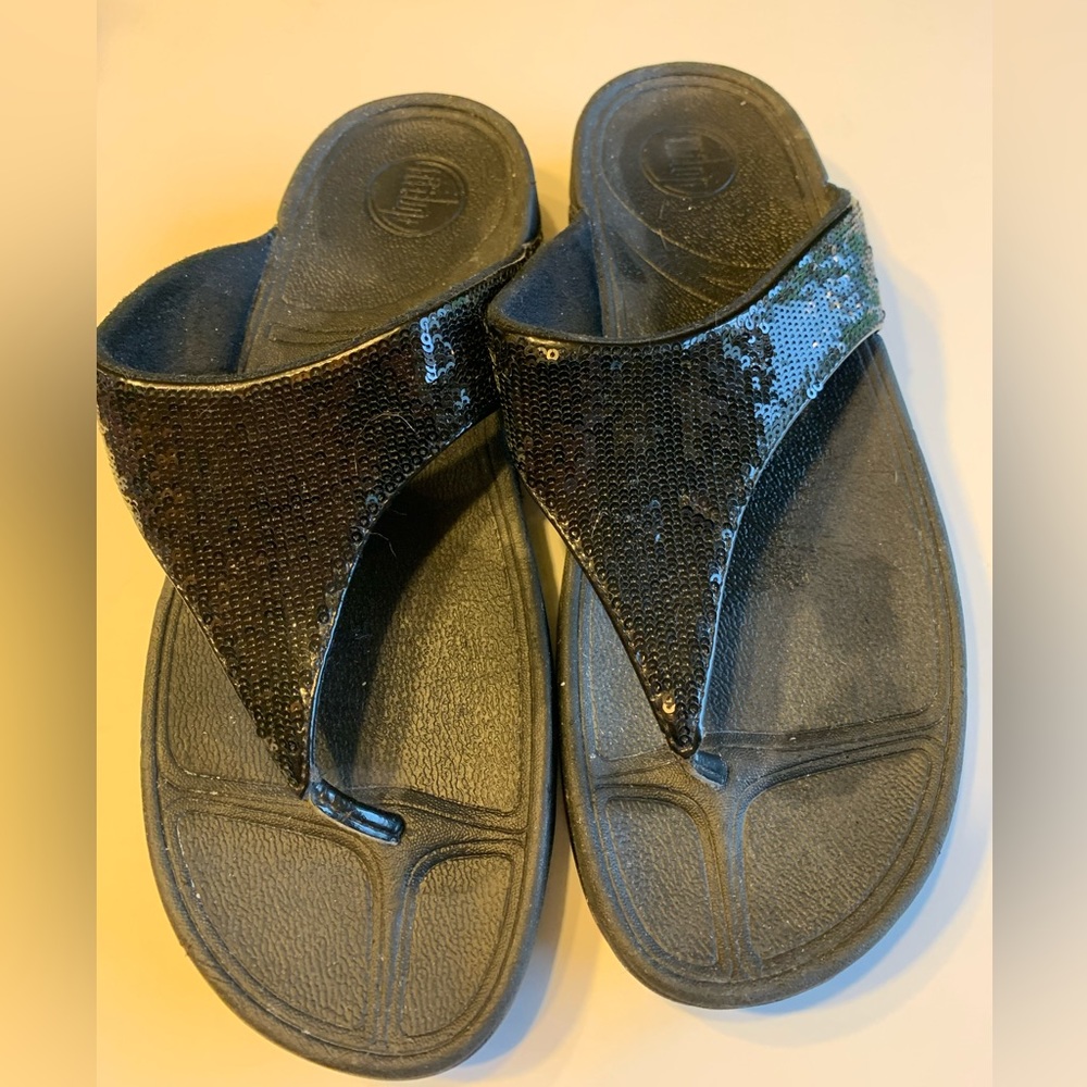FitFlop Lulu black sequin thong sandals, women size 10